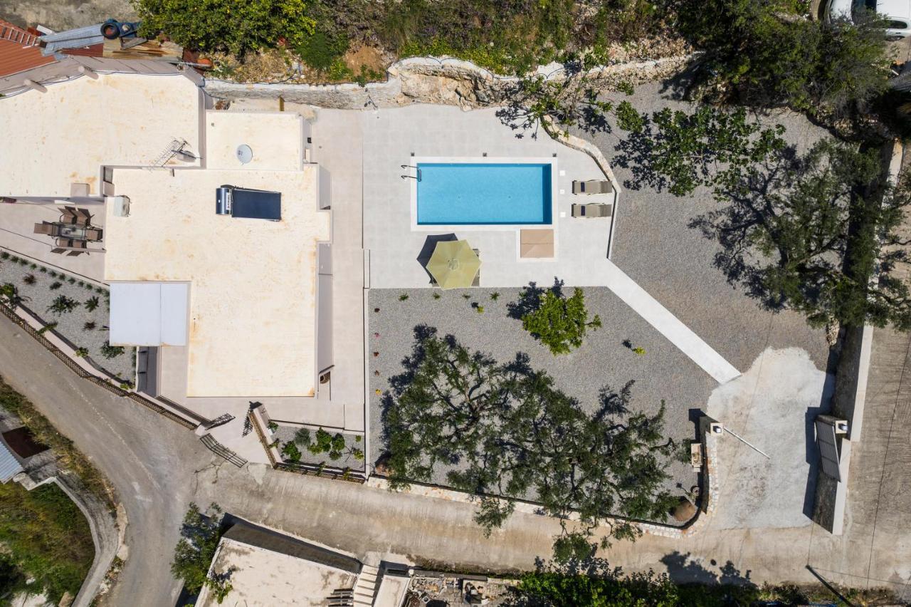 Villa Eva Provarma Exterior photo